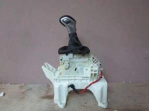 20 21 22 Kia Soul Automatic Transmission Shift Gear Shifter Knob Assembly - Picture 1 of 8