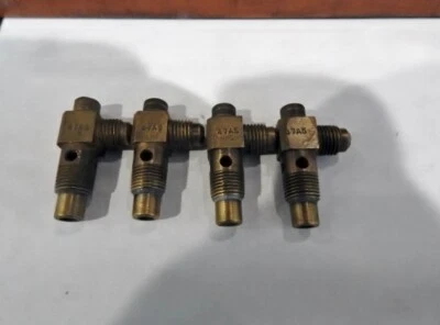 Bicos Hilborn 47A Qtd. 4 usados (orifício 47A é 0,055") injeção de combustível - Imagem 1 de 3