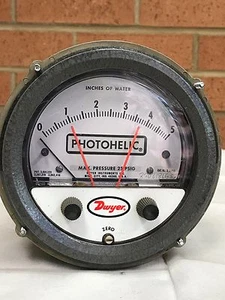 Dwyer Photohelic Druckschalter/Manometer  - Bild 1 von 1