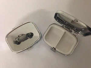 Honda Mugen Beat Hard Top r96 pewter effect car emblem on silver metal pill box - Picture 1 of 1