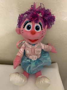 Peluche pupazzo Sesame Street Insegnami a vestire Abby Cadabby 2010 15 pollici - Foto 1 di 4
