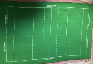 1970s SUBBUTEO TABLE RUGBY HEAVY BAIZE PITCH (Set RM) & SCRUMMER (Set RS) - Picture 1 of 9