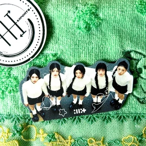 ILLIT Official Super Real Me 1st Mini Album Magnet | Authentic Korea Kpop Merch - Picture 1 of 2