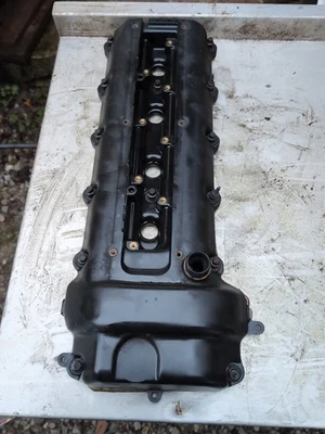 XJ8/XK8 Camshaft Rocker Cover  3.2 V8 Right Early Engine 1997-1999 - Image 1 of 4