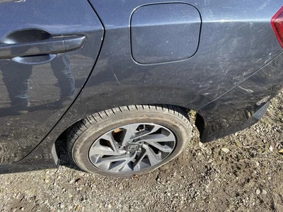 Conjunto de suspensión trasera izquierda del lado del conductor Honda Civic 2016-2021 Foto 1 de 4