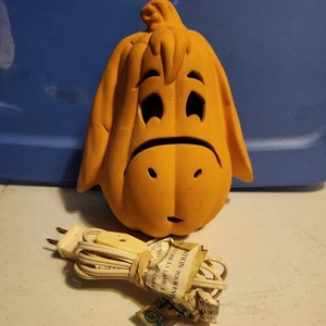 EEYORE HALLOWEEN LEUCHTENDER KÜRBIS TERRAKOTTA DISNEY JACK O LATERNE  - Bild 1 von 3