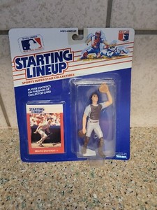 1988 Starting Lineup Benito Santiago #16 San Diego Padres MLB Figure and Card