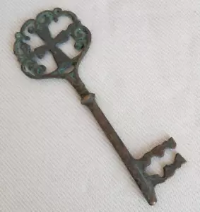 Llave de hierro vintage, llave esqueleto decorativa hecha a mano, 3x9 pulgadas - Imagen 1 de 5