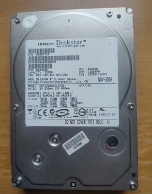 HITACHI DESKSTAR  IDE ATA 320GB  HDT725032VLAT80 7200U/min 8MB ATA 3.5'' Zoll - Bild 1 von 4