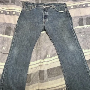 Jeans vintage Levi’s 501 azul denim con botones etiqueta roja en blanco 40x29 (más cerca 2 38) - Imagen 1 de 8