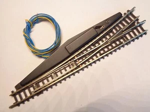 MÄRKLIN MINICLUB 8562 elektr. Weiche 13° links (9449) - Bild 1 von 1