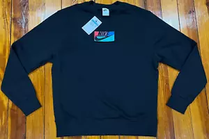 Nike Club Fleece Rundhalsausschnitt mehrfarbig Box Logo schwarz Herren Größe Medium neu mit Etikett - Bild 1 von 7