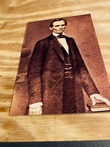 Lincoln Postcard from Lincoln Museum Fort Wayne, Indiana - Picture 1 of 4