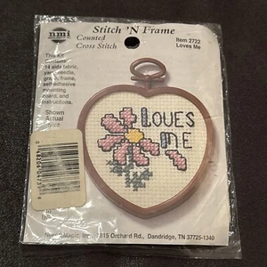 Stitch N Frame Counted Cross Stitch Kit Loves Me Sew Special 2722 - Bild 1 von 3