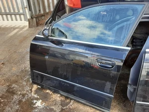 AUDI A4 S-LINE B7 FRONT DOOR N/S PASSENGER SIDE / LEFT HAND SIDE BLACK - Picture 1 of 3