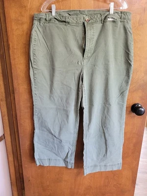 Women's Sz 18 Old Navy Wide Leg Camo Green Pants - Image 1 of 4