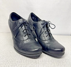 Clarks Claeson Pearl Black Leather Lace Up Block Heel Oxfords Pumps 11M - Picture 1 of 6