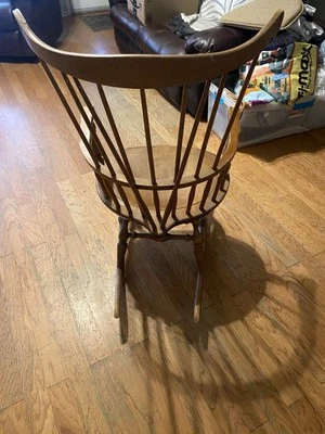 Mecedora Windsor Nichols & Stone de colección acabado arce Foto 1 de 4