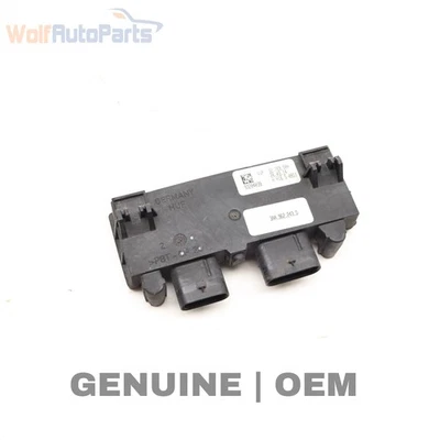 2012-2017 VW CC - Trunk Control Module 3AA962243D - Image 1 of 4