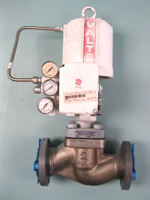 Válvula de control SS 2" 150# Valtek Flowserve Mark One MK1 P29 accionada Foto 1 de 4