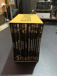 '' THE DOORS '' THE DEFINITIVE COLLECTION '' BOX CON 10 CD + 2 DVD '' - Imagen 1 de 9