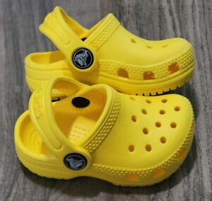 Toddler Girls's Crocs Yellow Croslite Classic Clogs Size 4 New NWOT