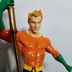 DC Direct Classic Aquaman Limited Edition Tim Bruckner 14" Statue, #1144 of 1200 - Picture 1 of 21