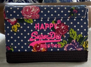 Women's SUPERDRY Wallet - EUC - Picture 1 of 5