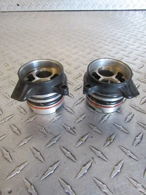 2005 05 YAMAHA XV1700 XV 1700 ROAD STAR FRONT & REAR PUSH ROD BASE GUIDE HOUSING Foto 1 de 4