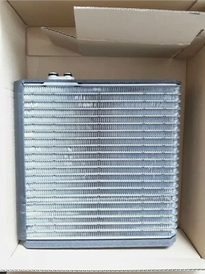 AIR CONDITIONING EVAPORATOR CORE for Toyota LANDCRUISER 100 SERIES HDJ100 HDJ105 - Image 1 of 4