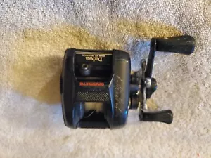 Daiwa MA1000 Baitcast Angelrolle Farbe schwarz funktioniert gut gebraucht - Bild 1 von 7