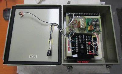 💥SECO ELECTRONICS 15 AMP ENCLOSED MOTOR SPEED CONTROL 220 AC 200 DC 1∅ 2HP 8600 - Image 1 of 4