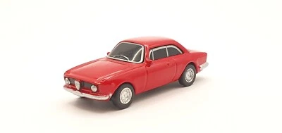 1/72 Kyosho ALFA ROMEO GT 1600 RED Limited Ed. diecast car model - Image 1 of 3