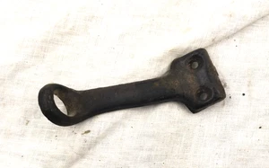 Antique Singer Treadle Sewing Machine Cast Iron Belt Guide - Picture 1 of 2