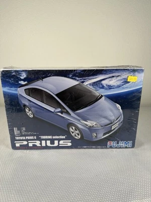 Fujimi Plastic Model Kit 1/24 Scale Toyota Prius G Touring Selection NEW no. 151 - Image 1 of 4