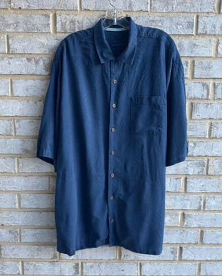 Tommy Bahama Short Sleeve Button Up Collared 100% Silk Textured Shirt Men's Size - Image 1 of 4