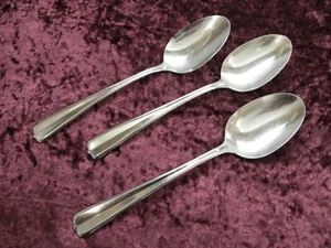 GALA / IMPULSE 3 Serving Spoons Oneida Stainless USA NICE - Picture 1 of 2