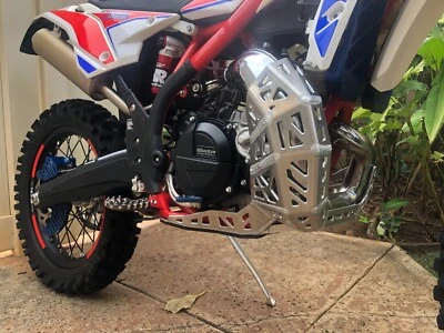 PROTECTOR DE TUBERÍA CON PLACA BASH PARA BETA XTRAINER 2015-2025 PROTECTOR DE ENLACE INCLUIDO Foto 1 de 4