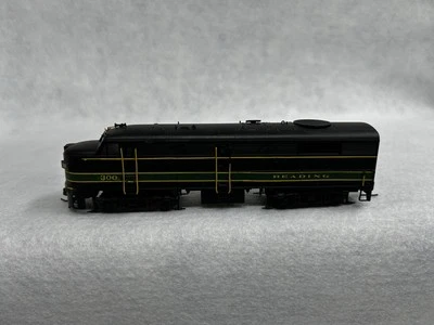 Nice  Proto FA Reading Locomotive HO (No Box) - Image 1 of 4