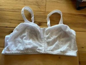 Just My Size Women's Easy-On Front Close Bra, (White 46DD) - Picture 1 of 3