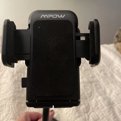Mpow Car Phone Holder Windshield Car Phone Mount For Cell phone - Image 1 of 4