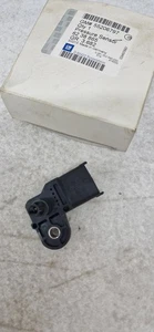 Original OPEL OE Sensor Ladedruck Saugrohrdruck 55206797 6238865 - Picture 1 of 1
