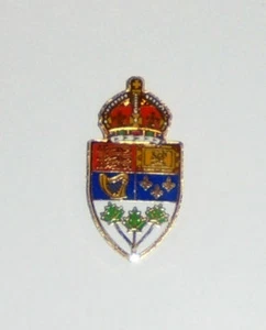 Royal Canada Canadian Maple Crest Order Seal Commonwealth Crown Pin Tac Badge UK - Picture 1 of 2