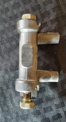 1984 Kawasaki GPZ750 Brake Hose Junction Block ♻️ Foto 1 de 4