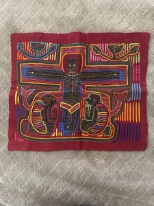 Mola Made in San Blas Island - CHRIST on CROSS - by Cuna Women - Picture 1 of 6