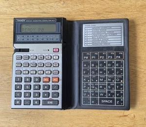 Calculadora de computadora científica de bolsillo TANDY PC-7 Radio Shack de colección excelente estado. - Imagen 1 de 8