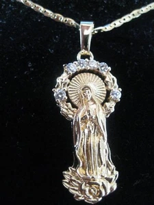 Cadena Virgen D Guadalupe 3D y 24" Valentino 14K GP / Virgen y Cadena 14K laminado - Imagen 1 de 7