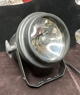 American DJ ADJ PL-1000 30-Watt Compact Metal Casing Pinspot Par Light Stage - Image 1 of 4
