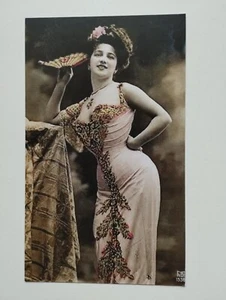 🟢French risqué nude woman with cute figure, Photo Postcard in 1910-1920s style - Picture 1 of 2