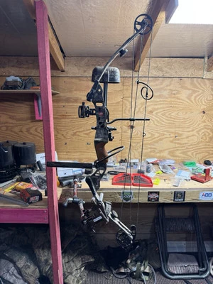 PSE Archery Thunderbolt Compound Camouflage Bow - Image 1 of 4